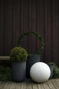 DBKD Out Stripe Topf 3-er Set, Schwarz -Gartenmöbel Rabatte dbkd out stripe topfe 3 er set 2