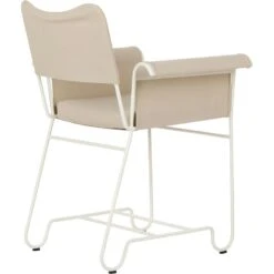 Gubi Tropique Esszimmerstuhl, Classic White Semi Matt / Udine 12 7 Gubi Tropique Esszimmerstuhl, Classic White Semi Matt / Udine 12 -Gartenmöbel Rabatte gubi tropique dining chair black limonta udine 06 9