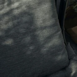 House Doctor Fine Kissen Wasserabweisend Militärgrün, 45x45 Cm -Gartenmöbel Rabatte house doctor pillow with padding fine army green 13