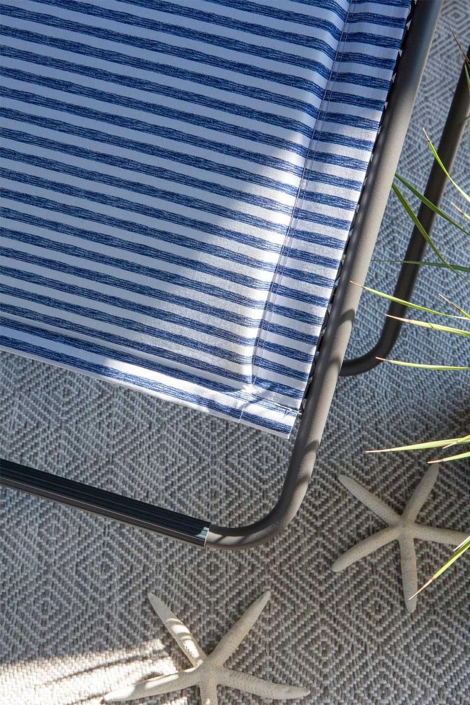 Lafuma RSXA Clip Liegestuhl, Marine 3 Lafuma RSXA Clip Liegestuhl, Marine – Bild 3