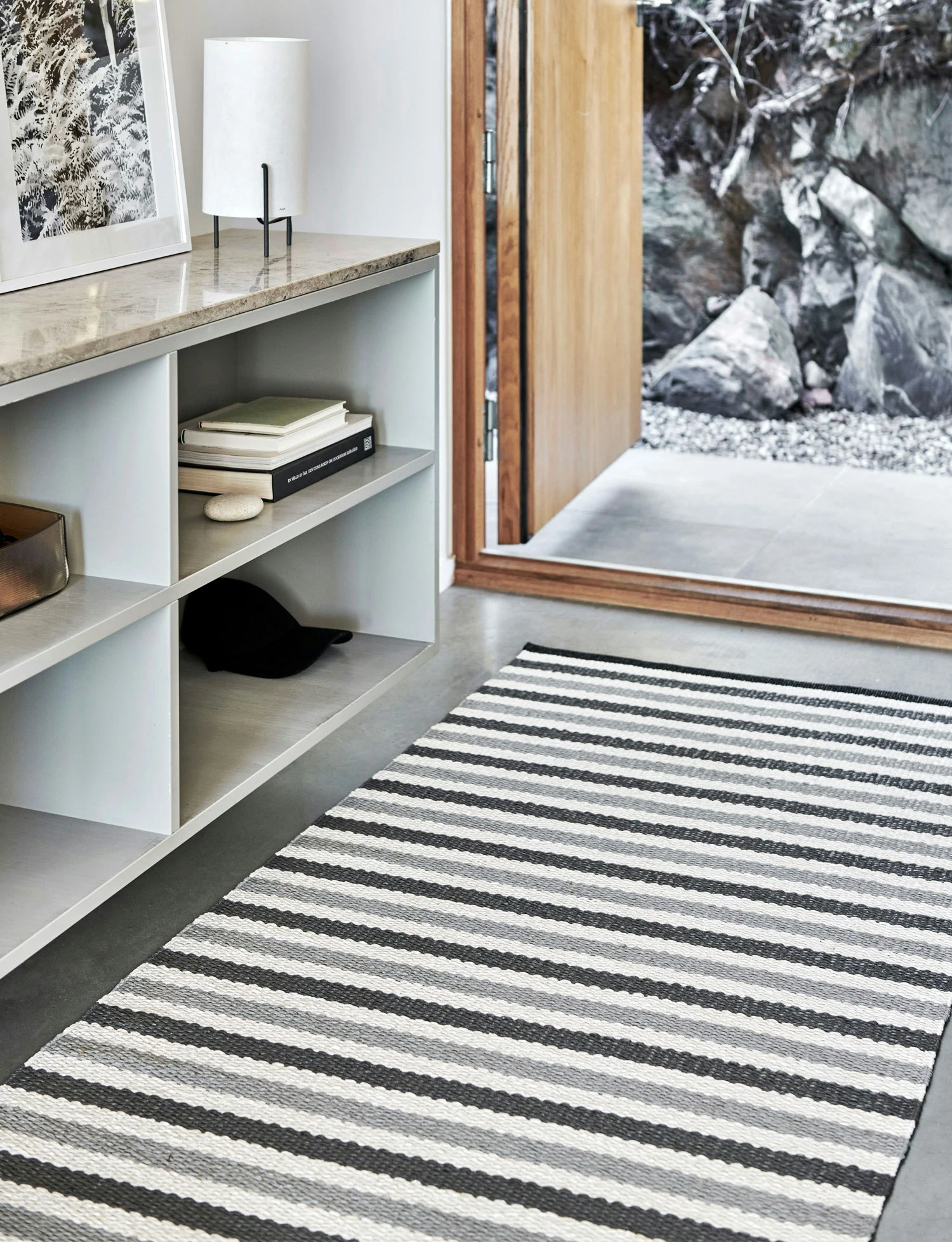 Teo Teppich Warmes Grau / Charcoal / Vanilla, 140x200 Cm 2 Teo Teppich Warmes Grau / Charcoal / Vanilla, 140x200 Cm – Bild 2